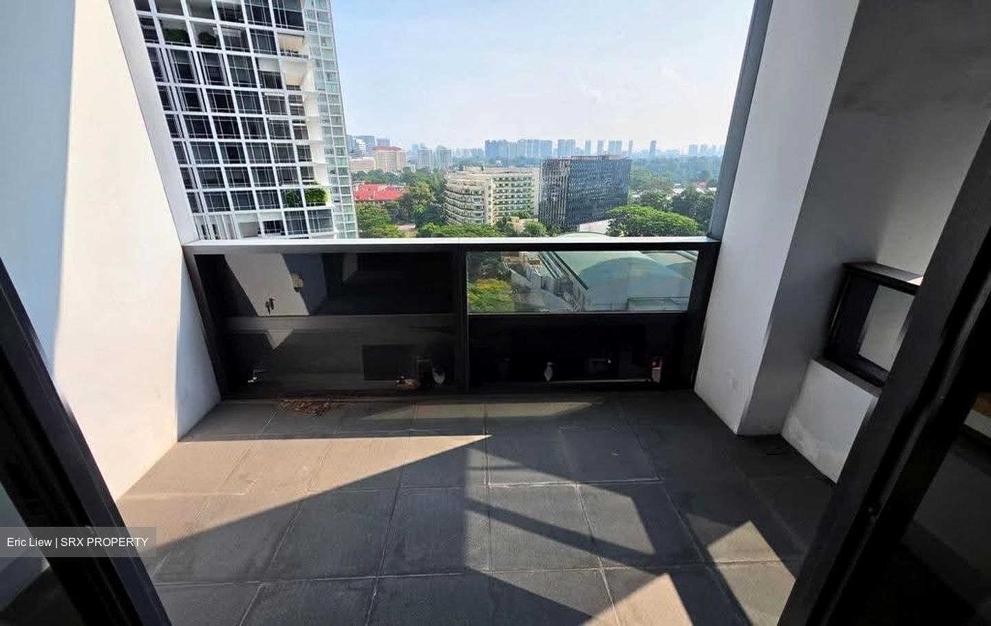Nouvel 18 (D10), Condominium #629283511